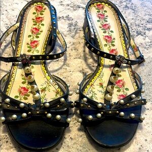 Gucci Pearl and stud Embellished Women's T strap sandals